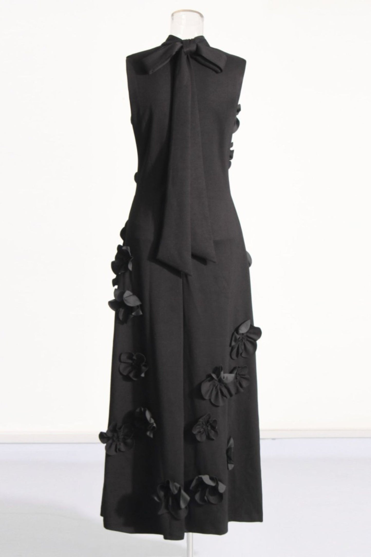 mary BLACK FLOWER EMBELLISHED MAXI DRESS