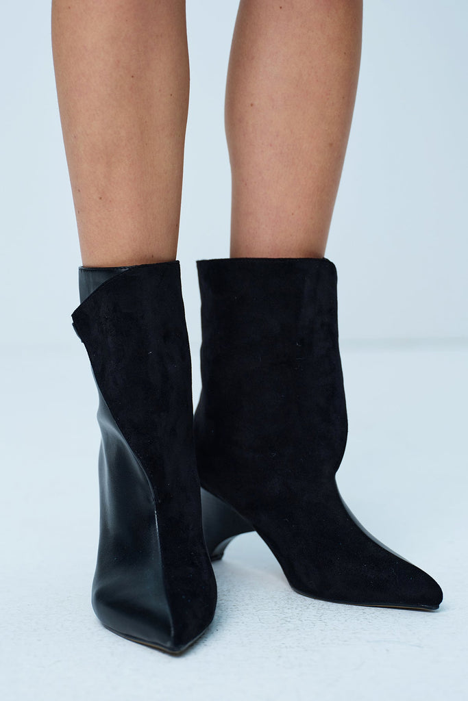 Shop  beautiful dress - Perfect for special occasions | Annakiya Deconstruct Boots