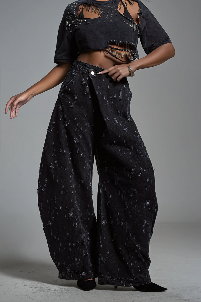 Shop  beautiful dress - Perfect for special occasions | Ayah Torn Asymmetric Jeans