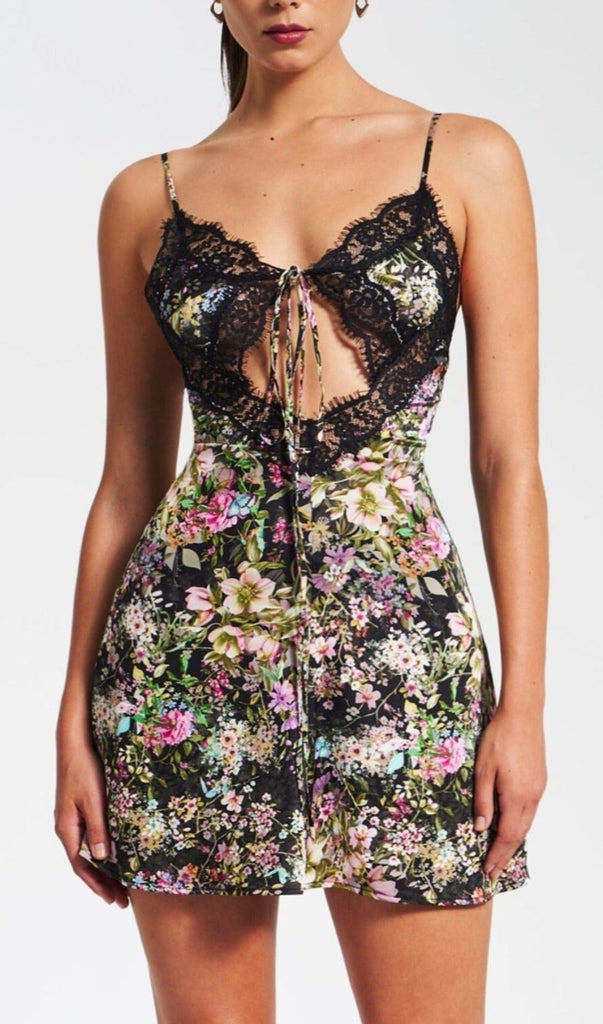 Shop  beautiful dress - Perfect for special occasions | FLORAL PRINT SATIN MINI DRESS WITH LACE TRIM