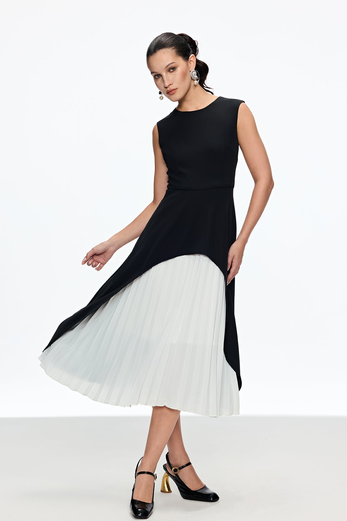 Caelestis Ruch Sleeveless Maxi Dress