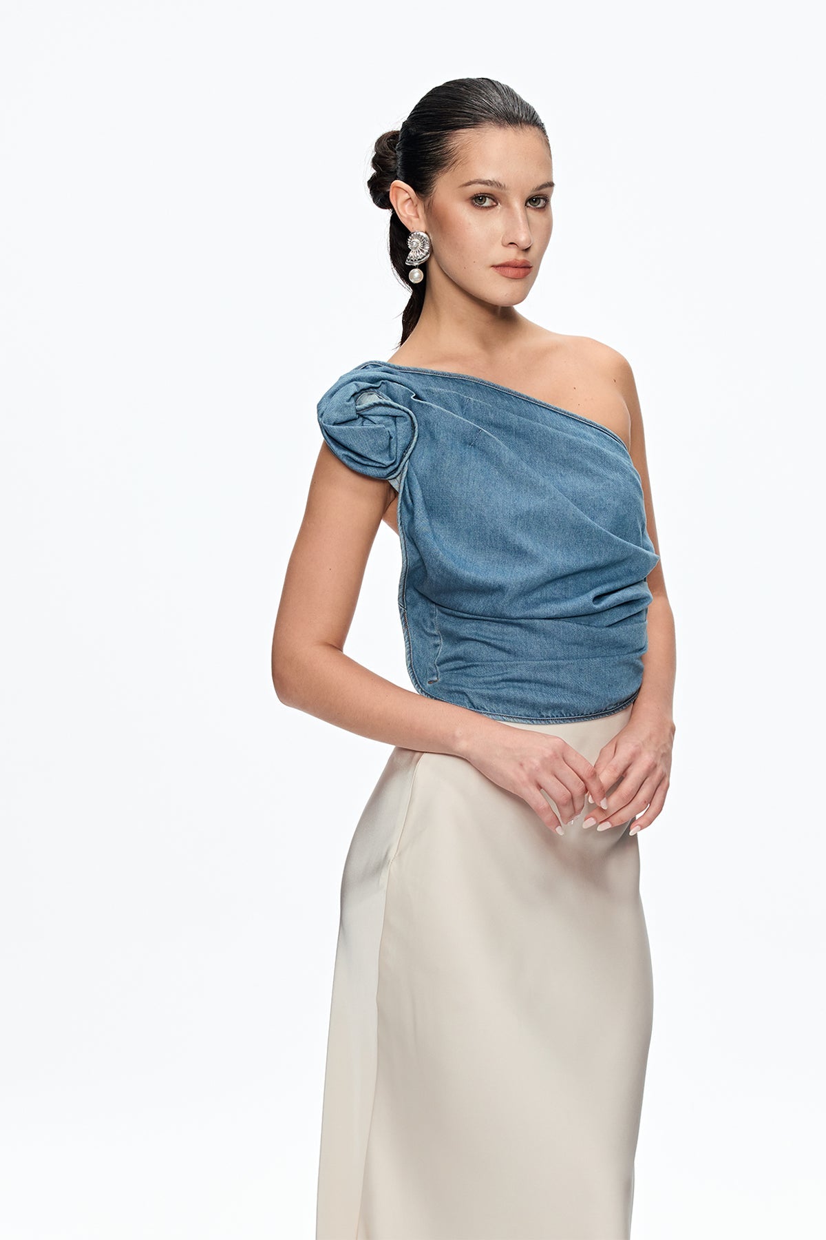 Caesonia One Shouder Flower Top