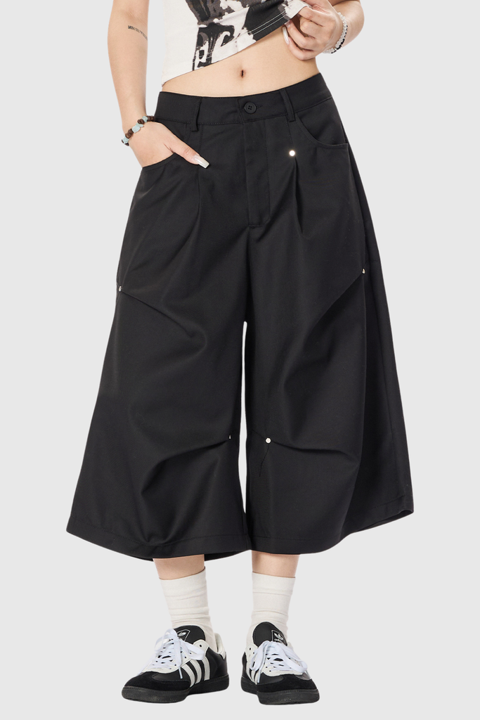 Shop  black midi - Perfect for special occasions | Chinedu Ruch Midi Pants In Black