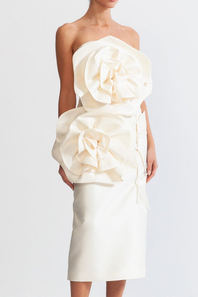 Shop  beautiful dress - Perfect for special occasions | bonnie 3D Voluminous Flower Design Midi Dress - Ivoire