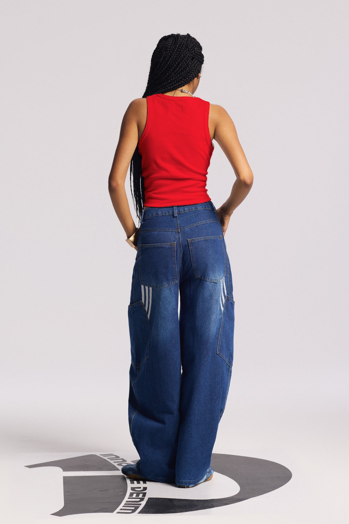 Jemma Twist Sleeveless Knit Top In Red