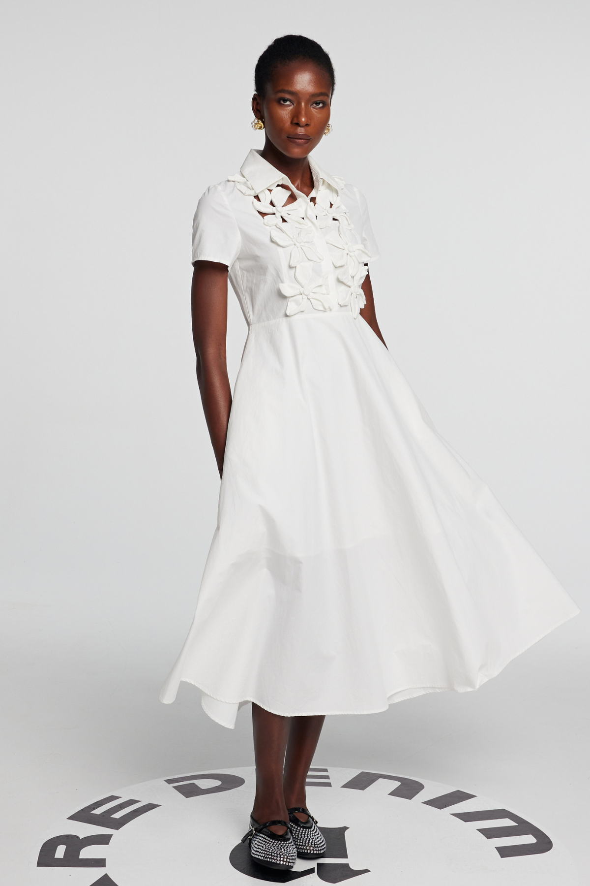 Kira Cutout Flower Short Sleeves Maxi Dress