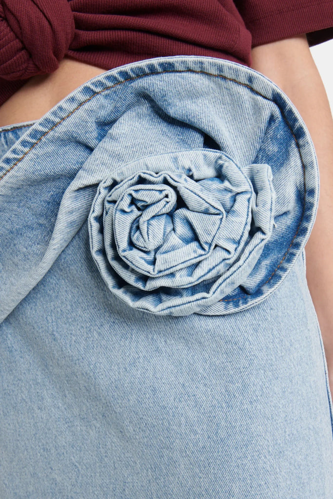 Shop  beautiful midi - Perfect for special occasions | Laundra Floral Appliqué Denim Midi Skirt