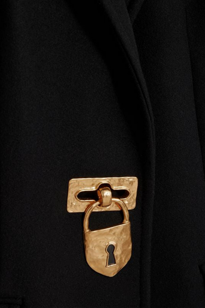 Lincola Keyhole Blazer