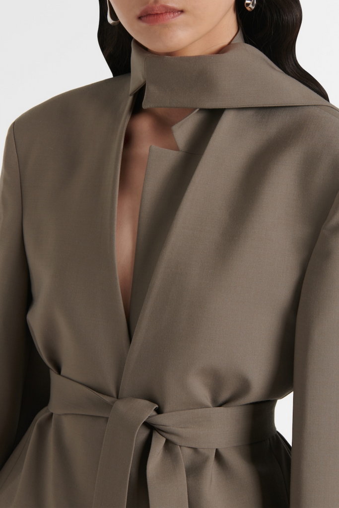 Stylish beautiful dress | Mistee Deconstruct Blazer - Ideal for special occasions