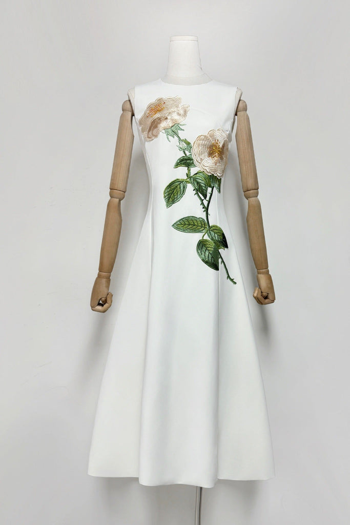 Stylish black dress | kate floral print Embellished Sleeveless Midi Dress in black - Ideal for special occasions