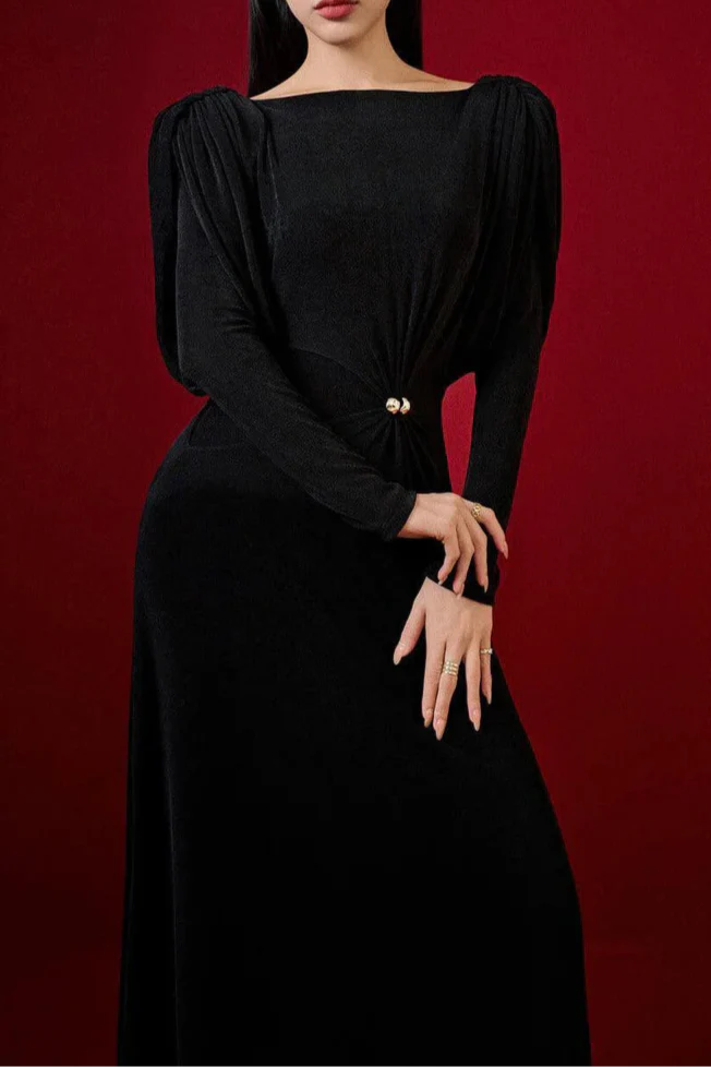 Stylish black dress | beryl pleated Knitted Fabric Maxi Dress in black - Ideal for special occasions