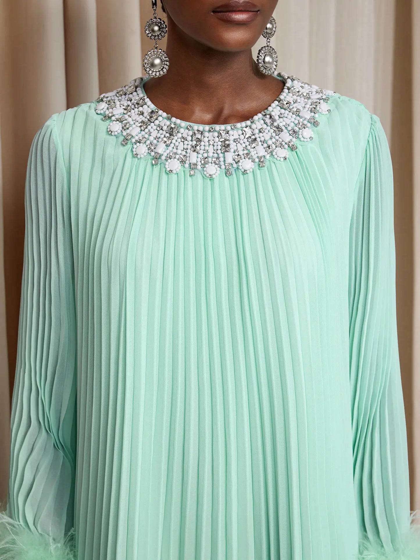 Green Ruched Round Neck Plush Sleeve Maxi Dress