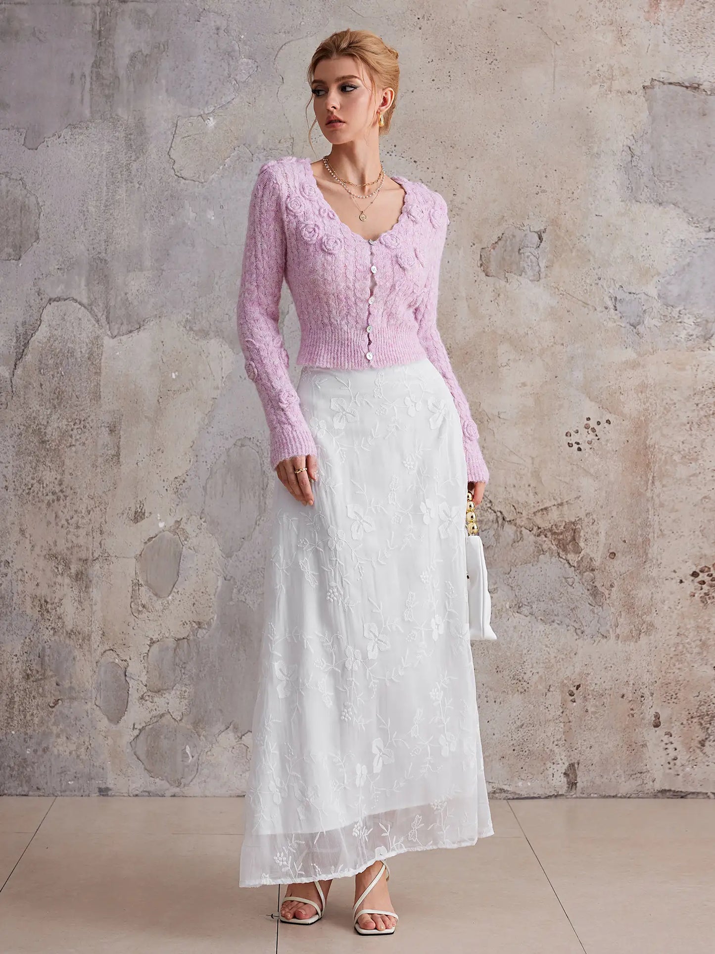 Pink three-dimensional flower V-neck sweater