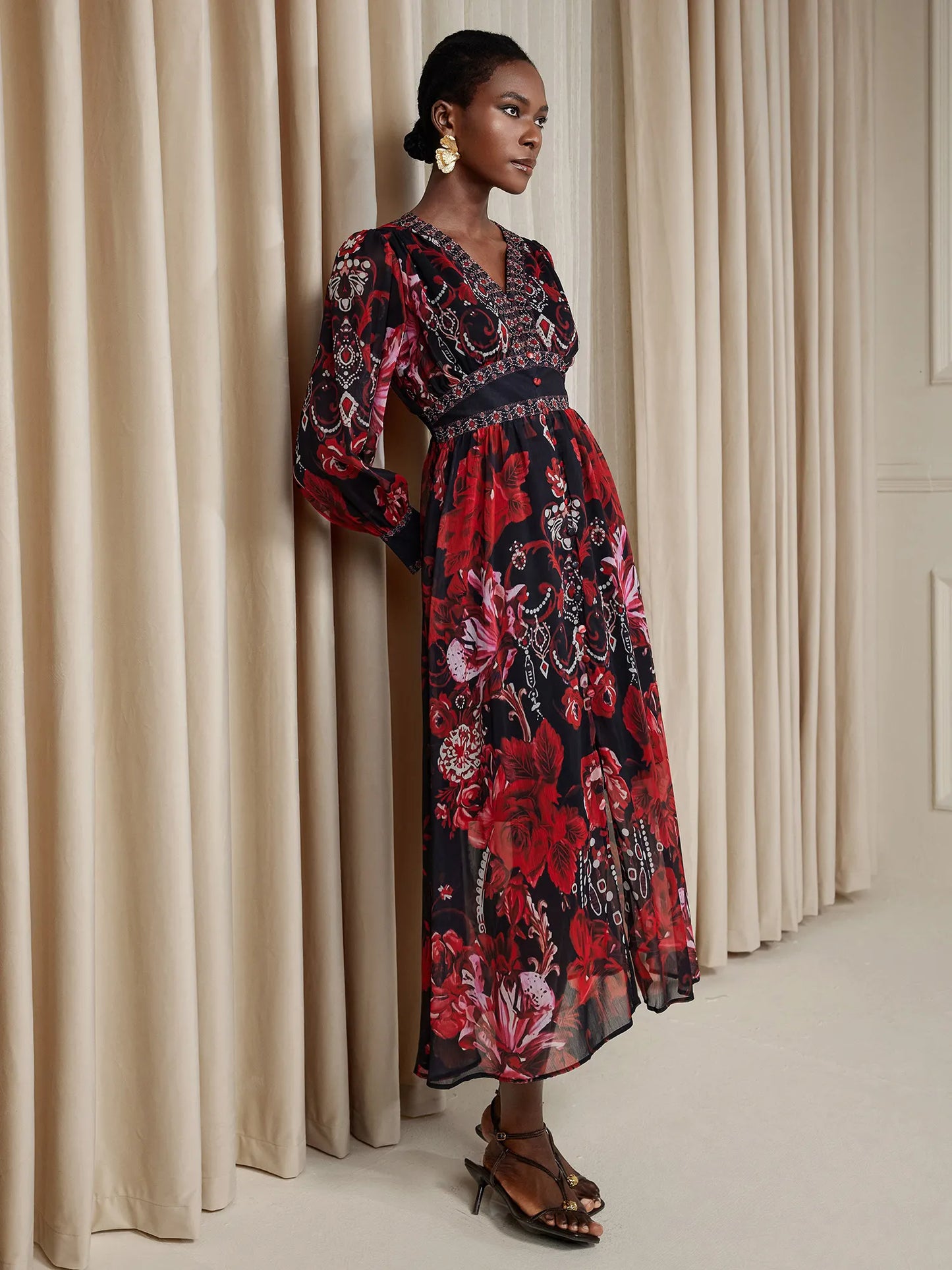 V-Neck Printed Vintage Midi Dress